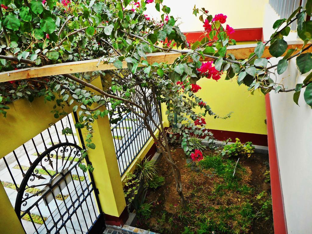 Hostal Geminis San Juan Bautista المظهر الخارجي الصورة