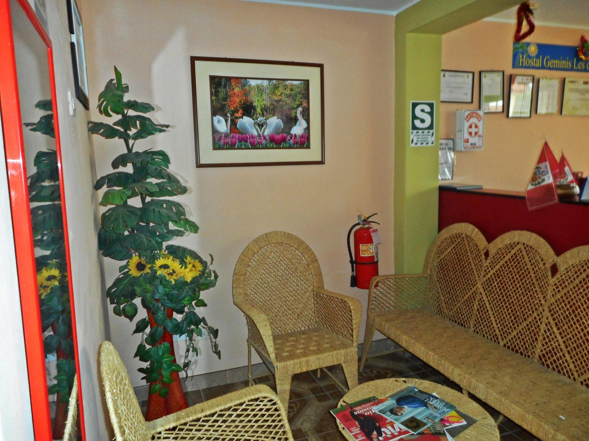 Hostal Geminis San Juan Bautista المظهر الخارجي الصورة