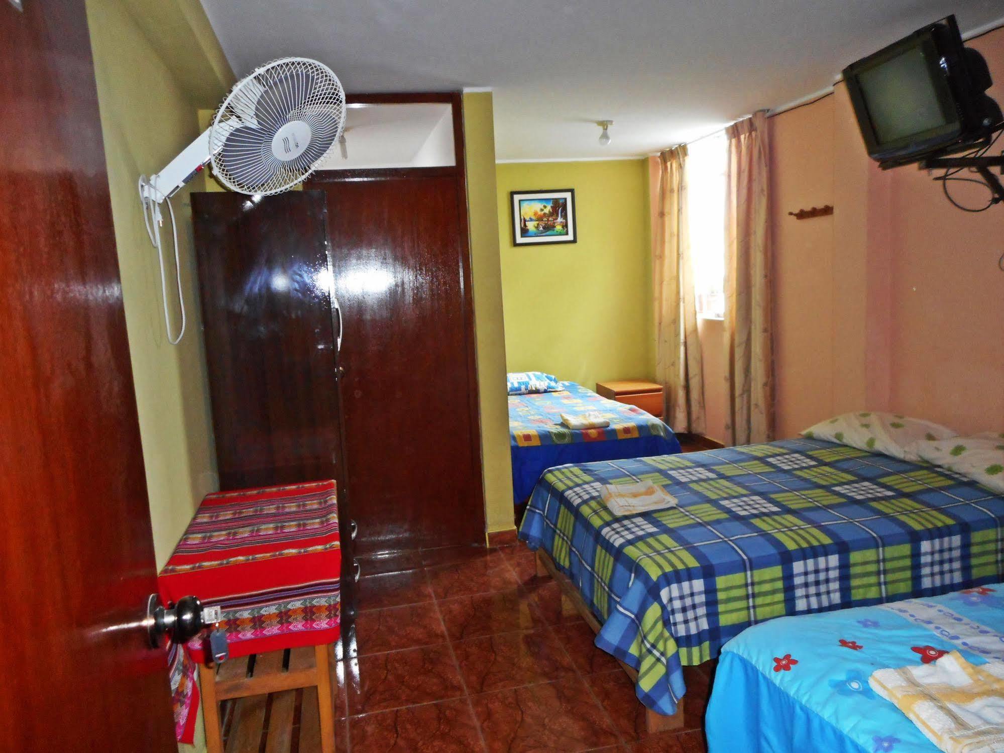 Hostal Geminis San Juan Bautista المظهر الخارجي الصورة