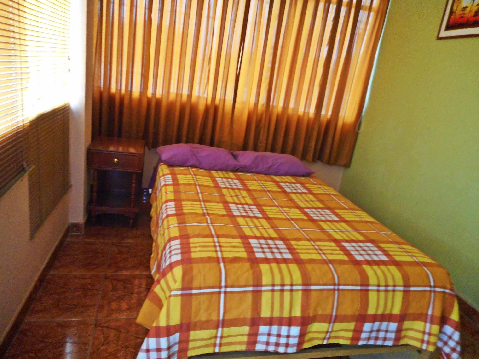 Hostal Geminis San Juan Bautista المظهر الخارجي الصورة