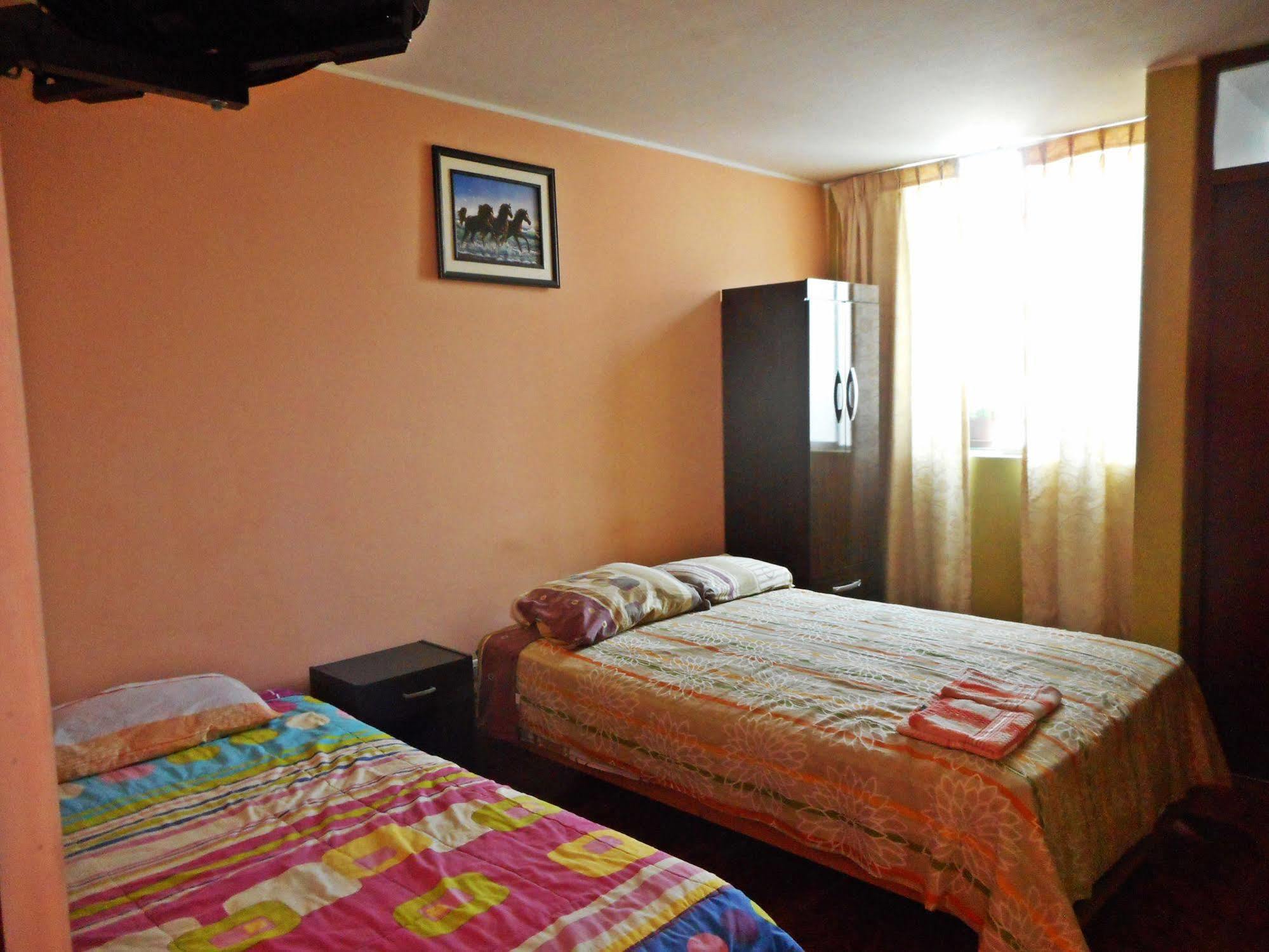 Hostal Geminis San Juan Bautista المظهر الخارجي الصورة