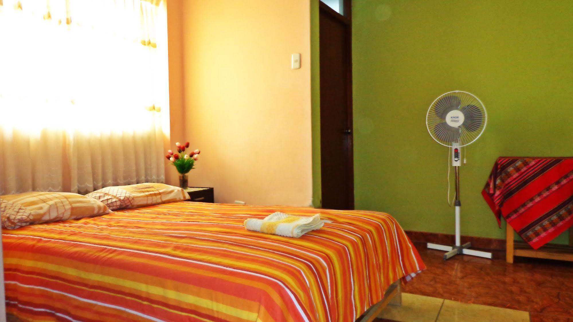 Hostal Geminis San Juan Bautista المظهر الخارجي الصورة