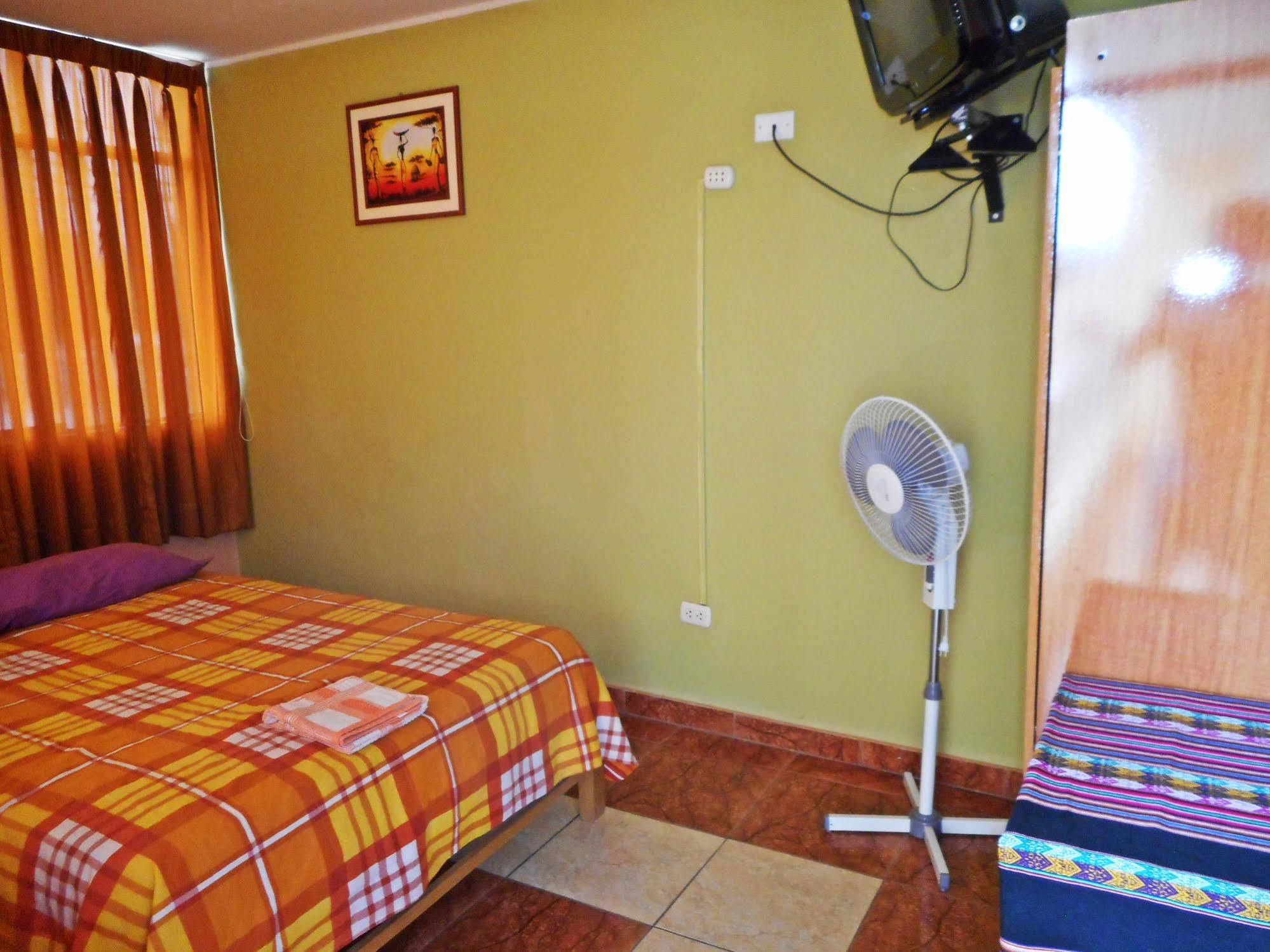 Hostal Geminis San Juan Bautista المظهر الخارجي الصورة