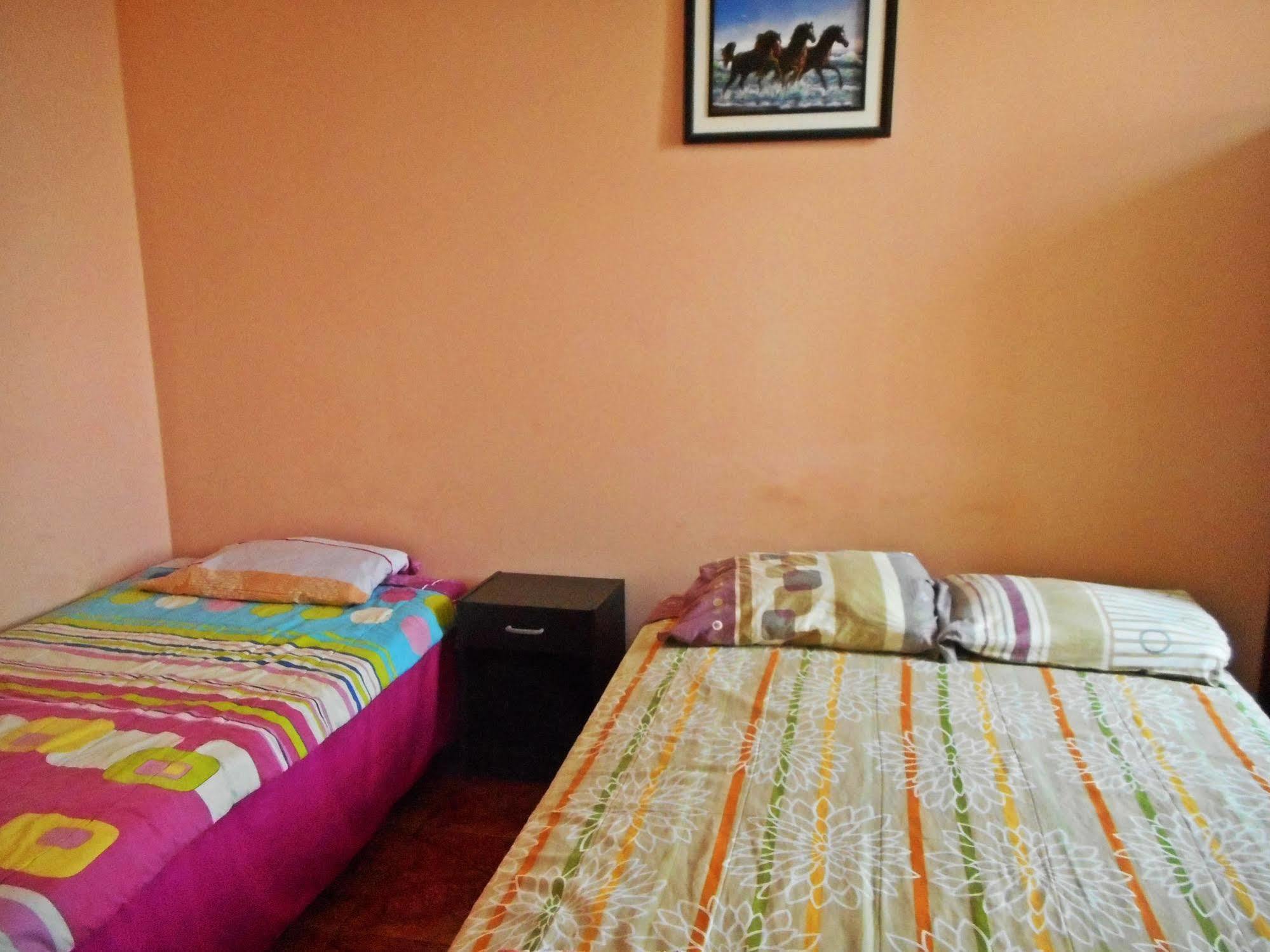 Hostal Geminis San Juan Bautista المظهر الخارجي الصورة
