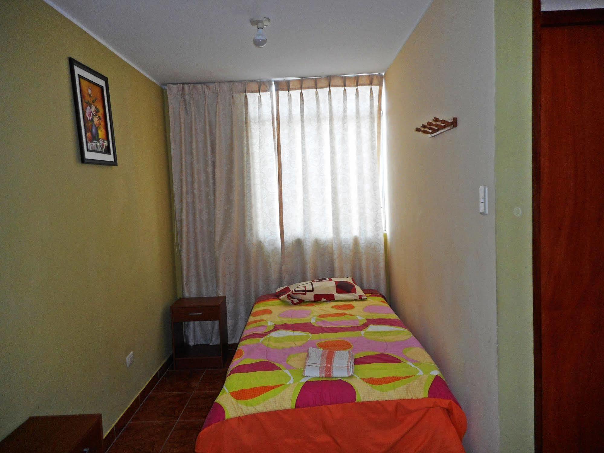 Hostal Geminis San Juan Bautista المظهر الخارجي الصورة